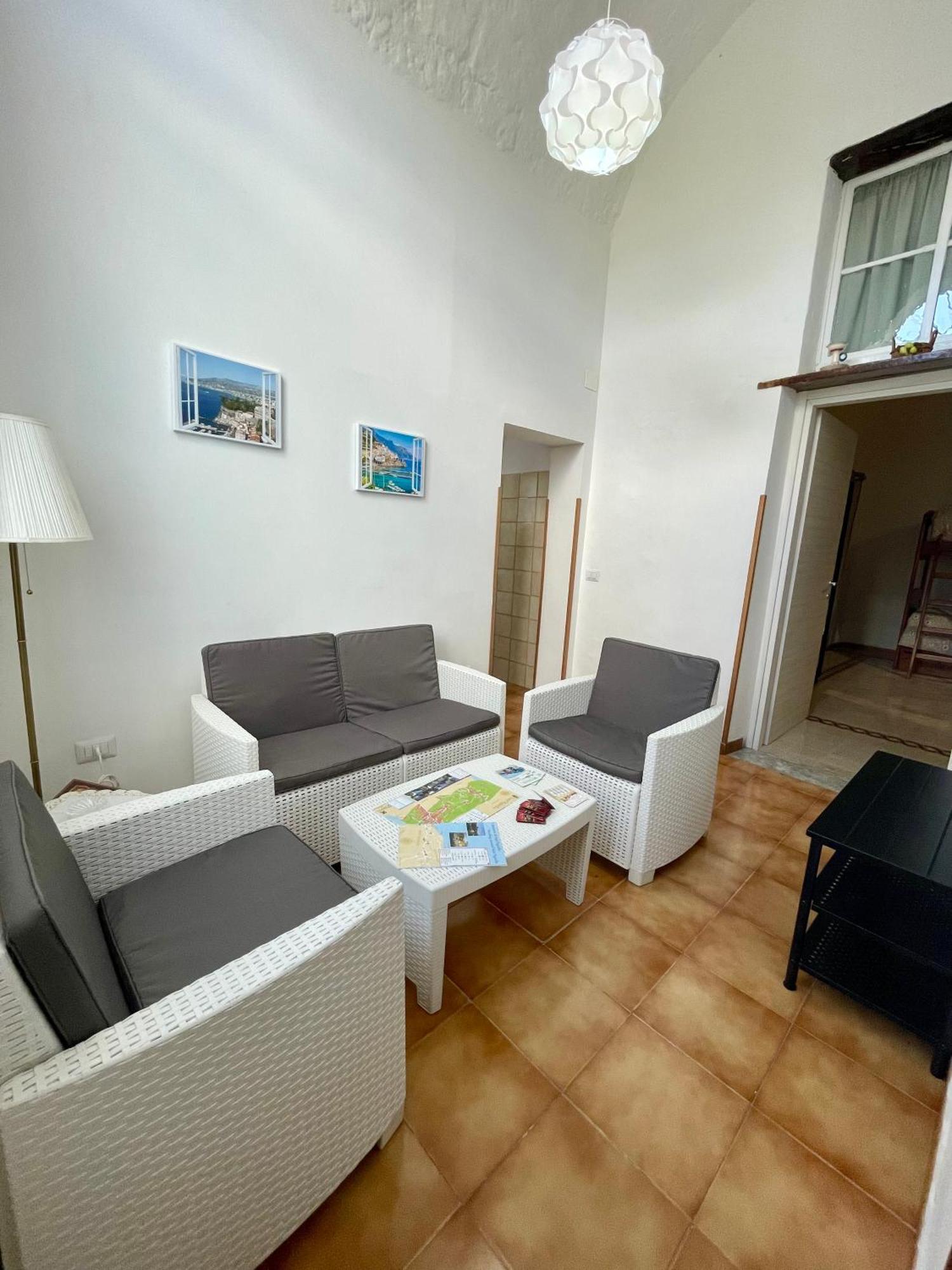 Mena Holiday House Villa Sant'Agnello Buitenkant foto
